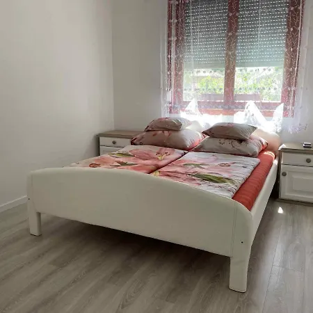 Apartment In - Balaton 18046 *