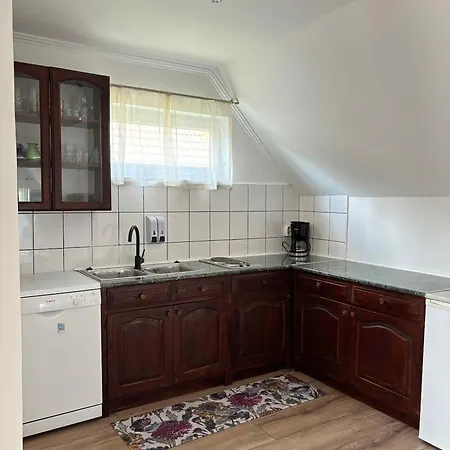 1 Apartamento *