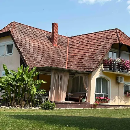 Apartment In Balatonbereny - Balaton 18046 Balatonberény