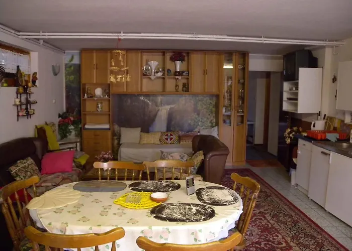 In - Balaton 18046 * Balatonberény