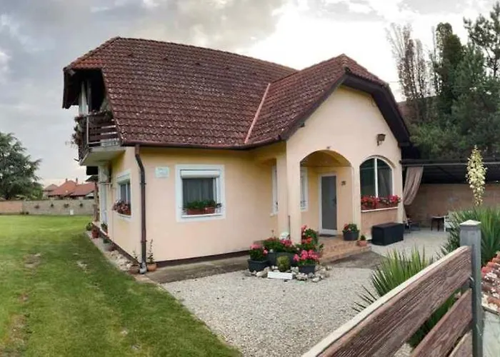 Apartment In - Balaton 18046 Balatonberény