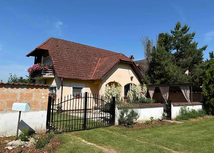 Apartment In - Balaton 18046 Balatonberény